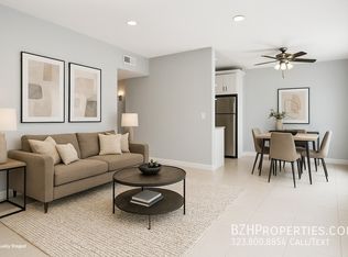 5715 W Olympic Blvd APT 206, Los Angeles, CA 90036