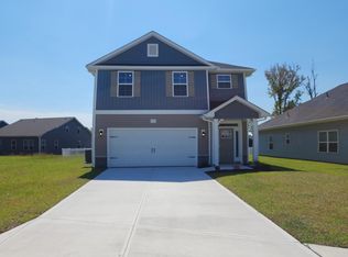 77 Fishing Creek Dr, New Bern, NC 28562