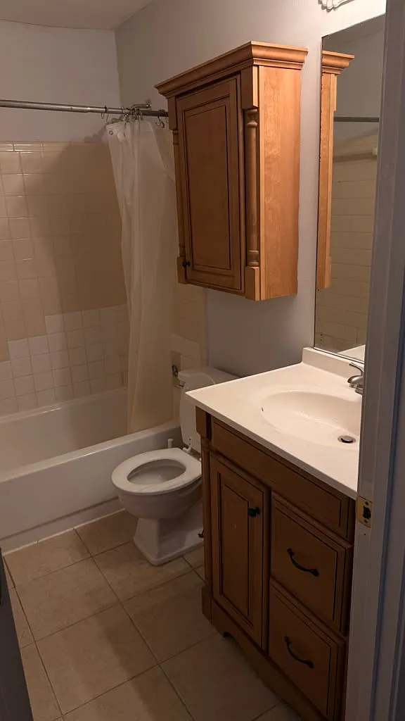 2 bed, $1,250 — Photo 1