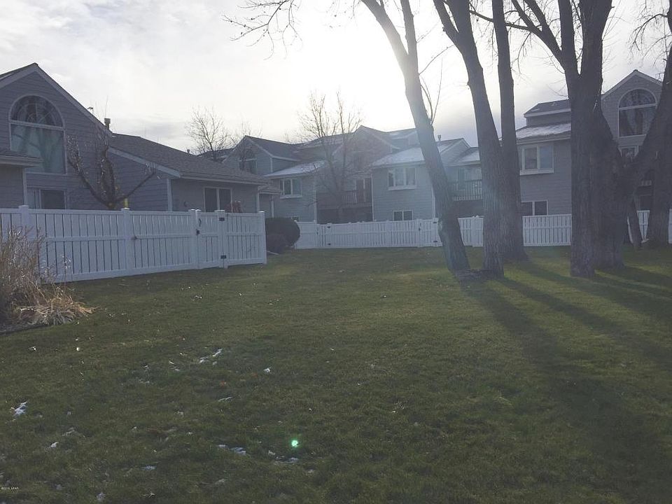 1st image of 3208 Meadowood Ln