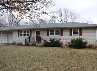 403 Kings Dr, Bellevue, NE 68005