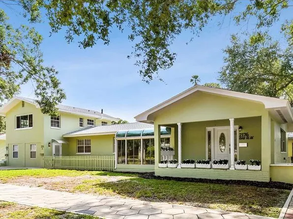 2176 Bay St SE, Saint Petersburg, FL 33705