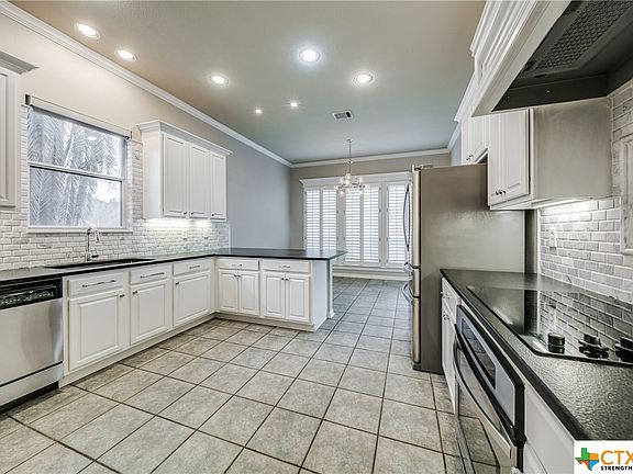 2nd image of 2219 Cotton Blvd