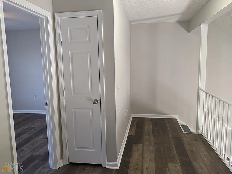 230 Lanier Dr #301 — Photo 12
