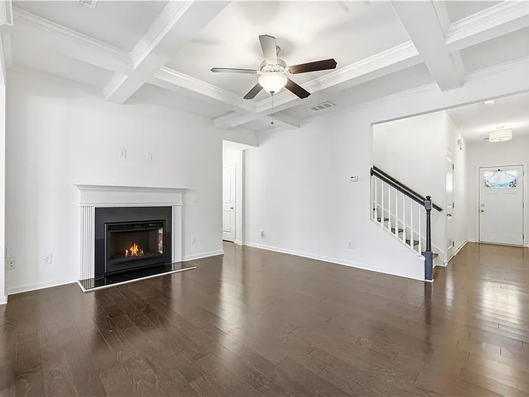 2730 Kemp Ct — Photo 7