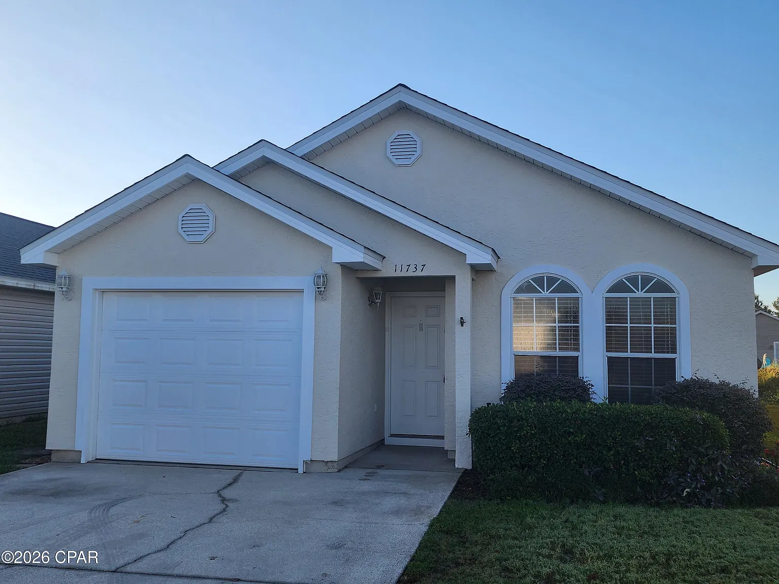 3 bed, 1188 sqft, $1,995 — Photo 3