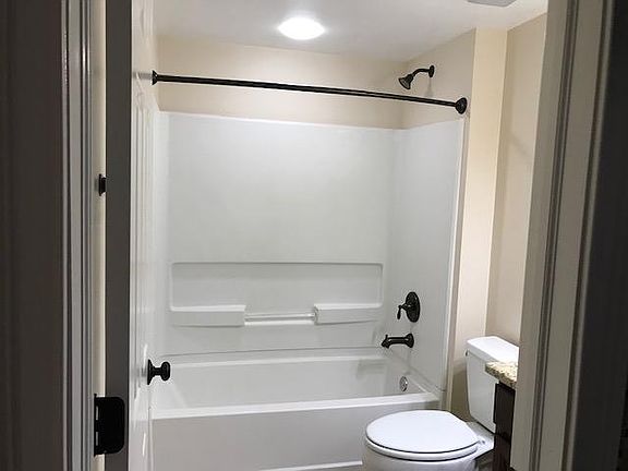 5th image of 321 James St APT 304