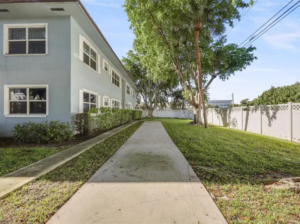 280 S Cypress Rd APT 306, Pompano Beach, FL 33060