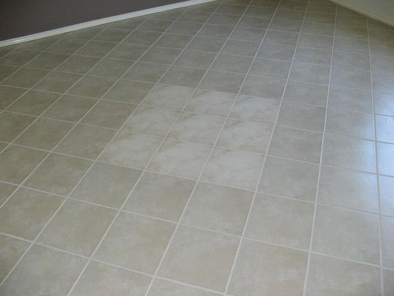 4th image of 315 Lake Travis Dr