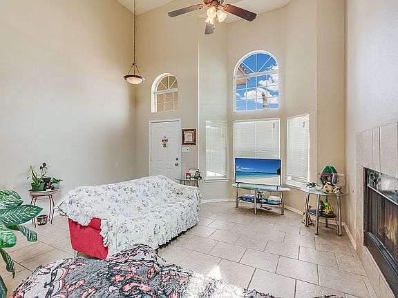 5th image of 12252 Iverson Ct