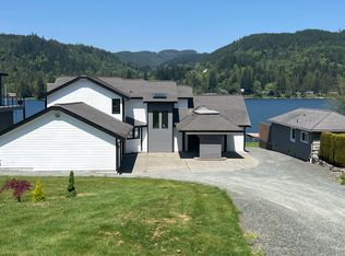 1800 Samish Ln, Bellingham, WA 98229