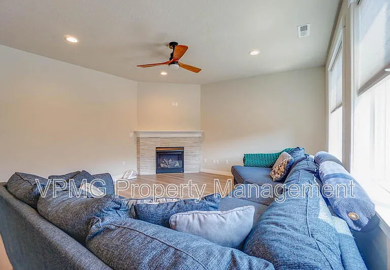 10819 NE 99th Ave — Photo 8