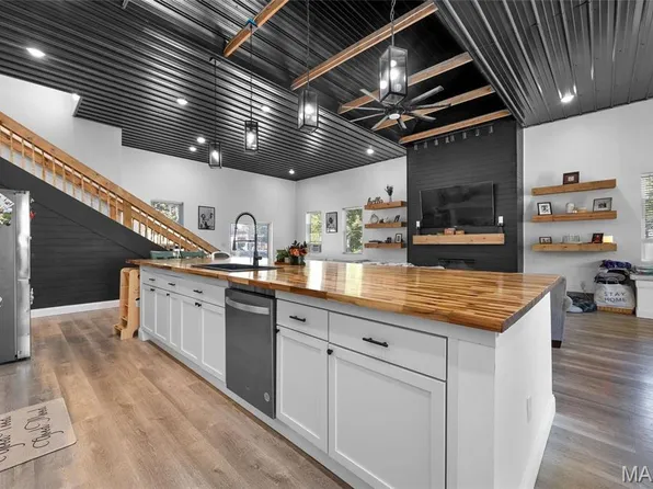 10410 Business Highway 21, Hillsboro, MO 63050