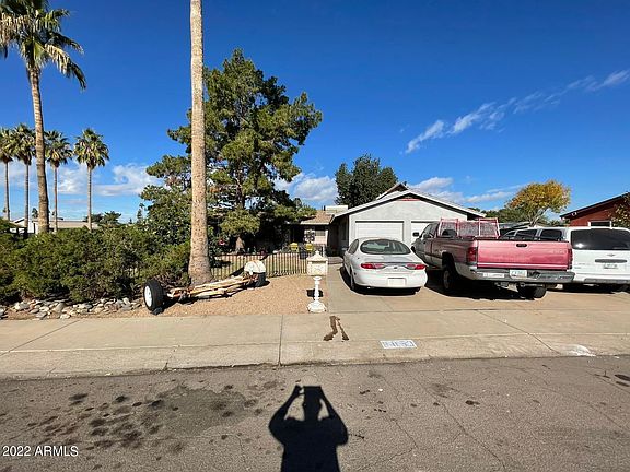 2nd image of 9053 N 53rd Ave