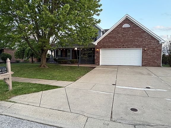 3rd image of 1123 Statesman Dr