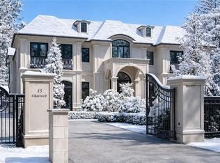 15 Chartwell Rd, Oakville, ON L6J3Z3