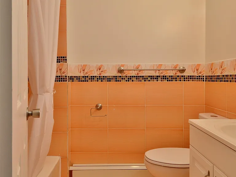 121 Garfield Ave #3 — Photo 14