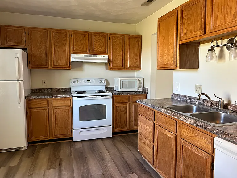 2836 Walls Branch Rd #2836 — Photo 3