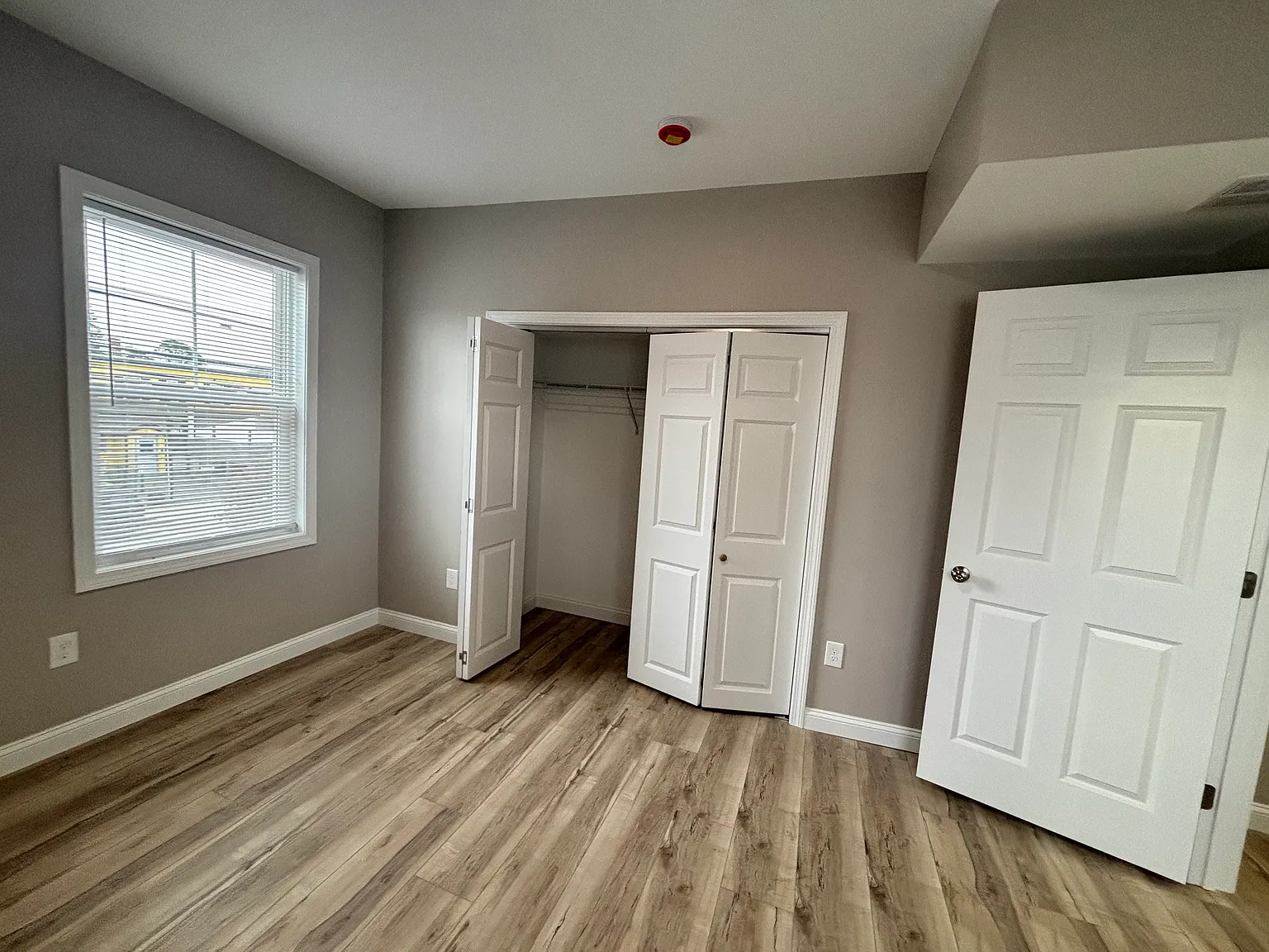 5 Annie St — Photo 4