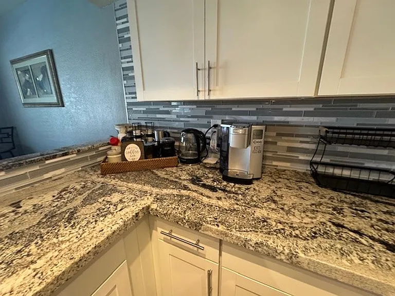 1800 Clubhouse Dr #28 — Photo 14