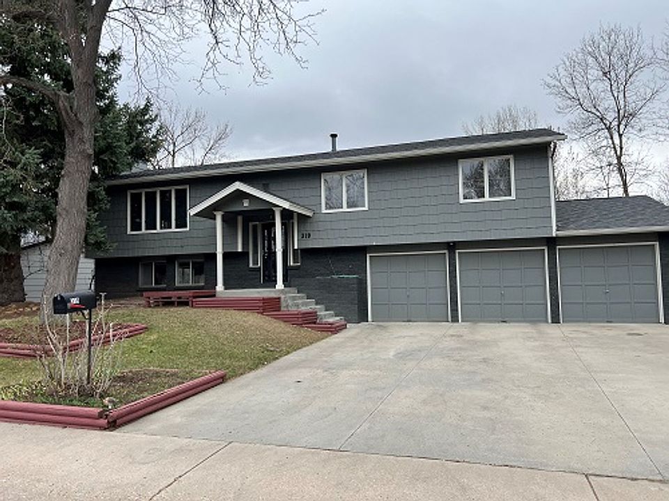 1st image of 319 Bluebird Ct