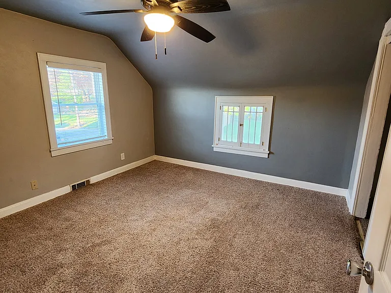 2310 Fulton Ave — Photo 20