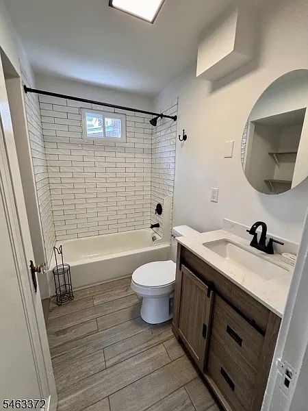 1316 Broad St — Photo 4