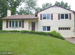 7406 Dunston St, Springfield, VA 22151