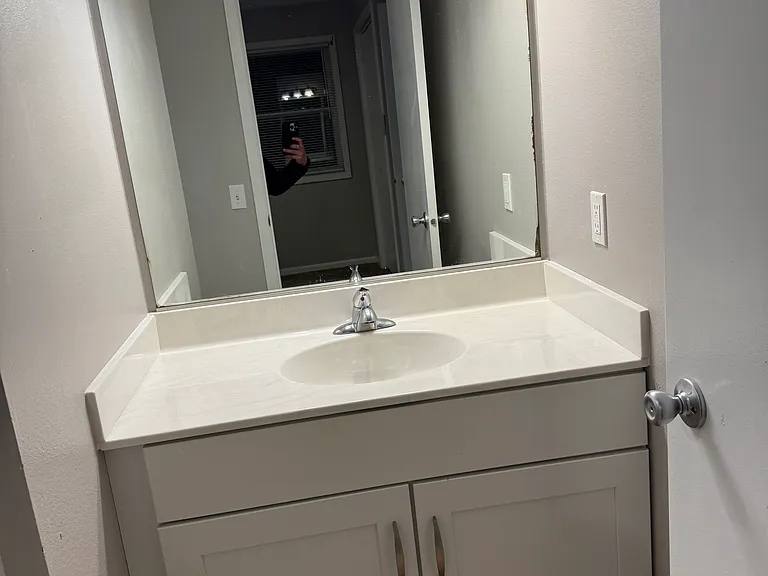 209 Washington Ave #4 — Photo 2