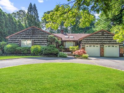 136 Washington Avenue, Plainview, NY, 11803