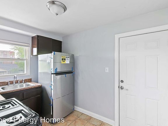 3rd image of 9157 S Bishop St APT 2E