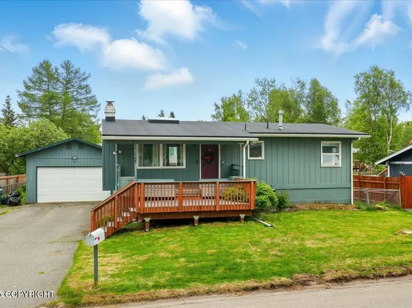 3811 Balchen Dr, Anchorage, AK 99517