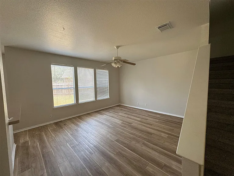214 Winter St — Photo 6
