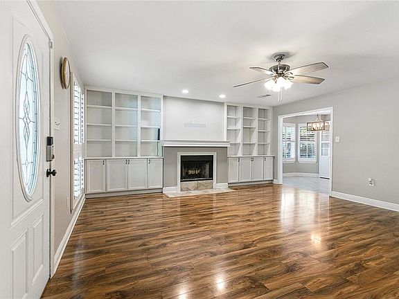 3rd image of 1436 Joan St