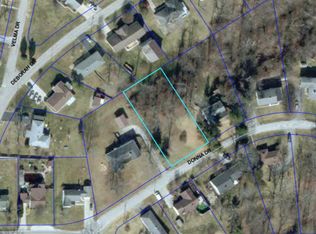 210 Donna Dr, Aurora, IN 47001