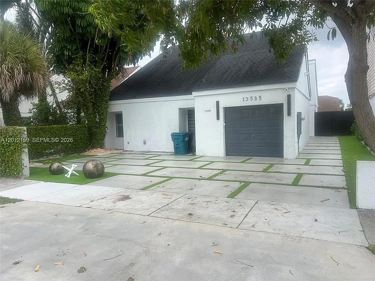 13595 SW 99th St — Photo 4