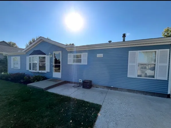 33761 Gates St, Clinton Township, MI 48035