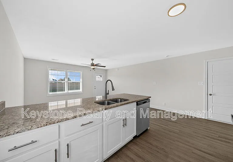 105 Mace Ln #A — Photo 5