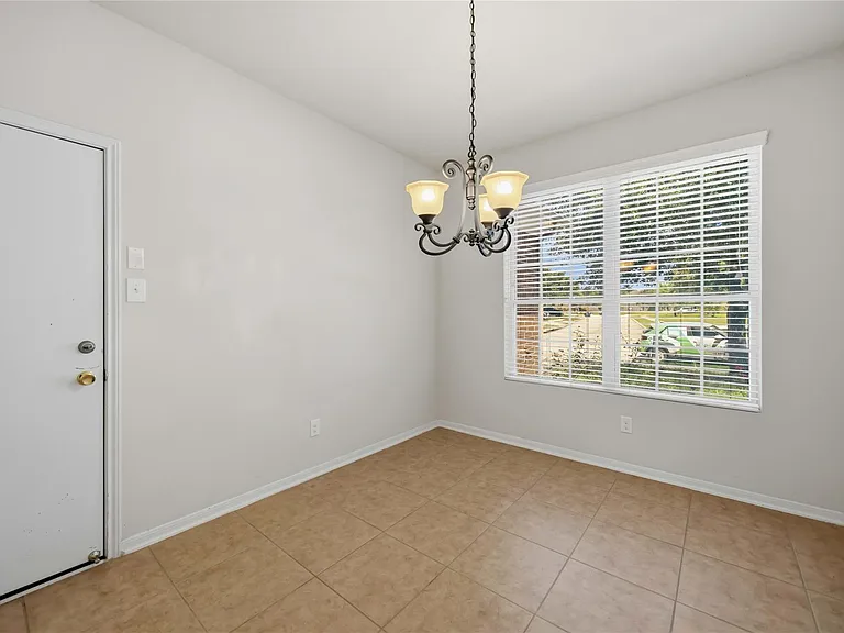 29526 Winton Wood Way — Photo 10