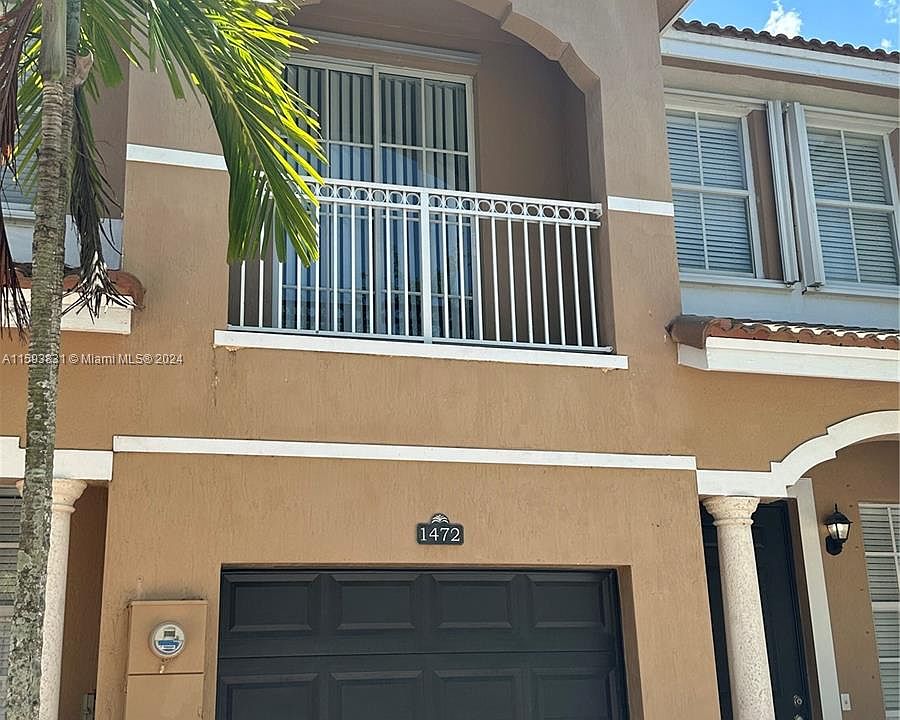 1st image of 1472 SE 26th Ave