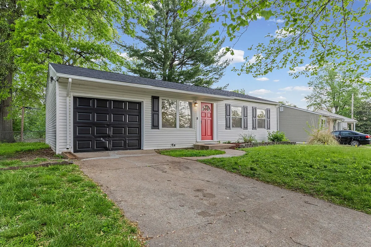 Building Photo - 1321 Dominica Dr