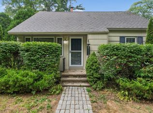 305 Fowler Road, Cape Elizabeth, ME 04107