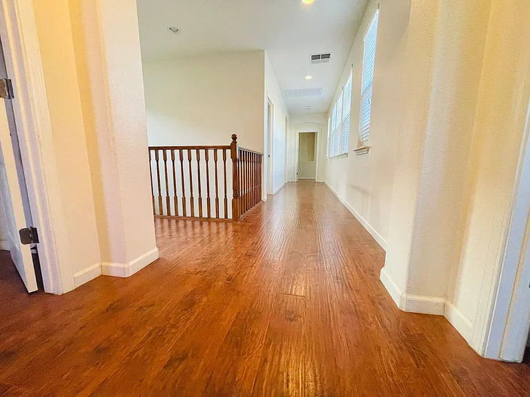 381 W Alameda Dr — Photo 17
