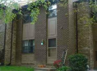 2054 Headlands Cir, Reston, VA 20191