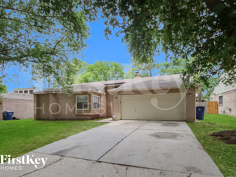 3919 Algernon Dr — Photo 2