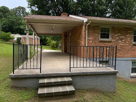 3rd image of 113 Rockford Pl