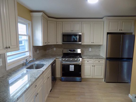 New kitchen new appliances
