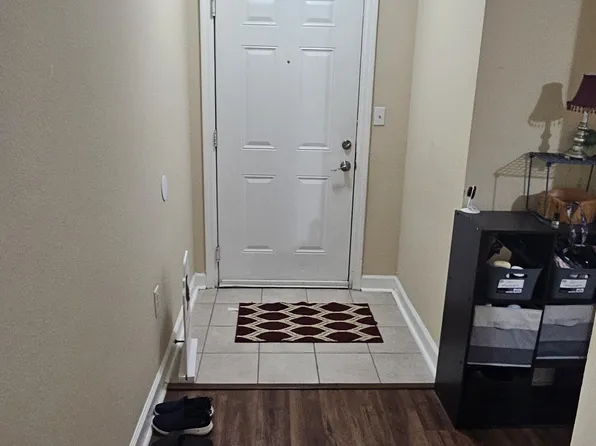 18187 Bridle Club Dr, Tampa, FL 33647