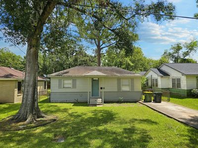 2107 N Park Ave, Pearland, TX, 77581