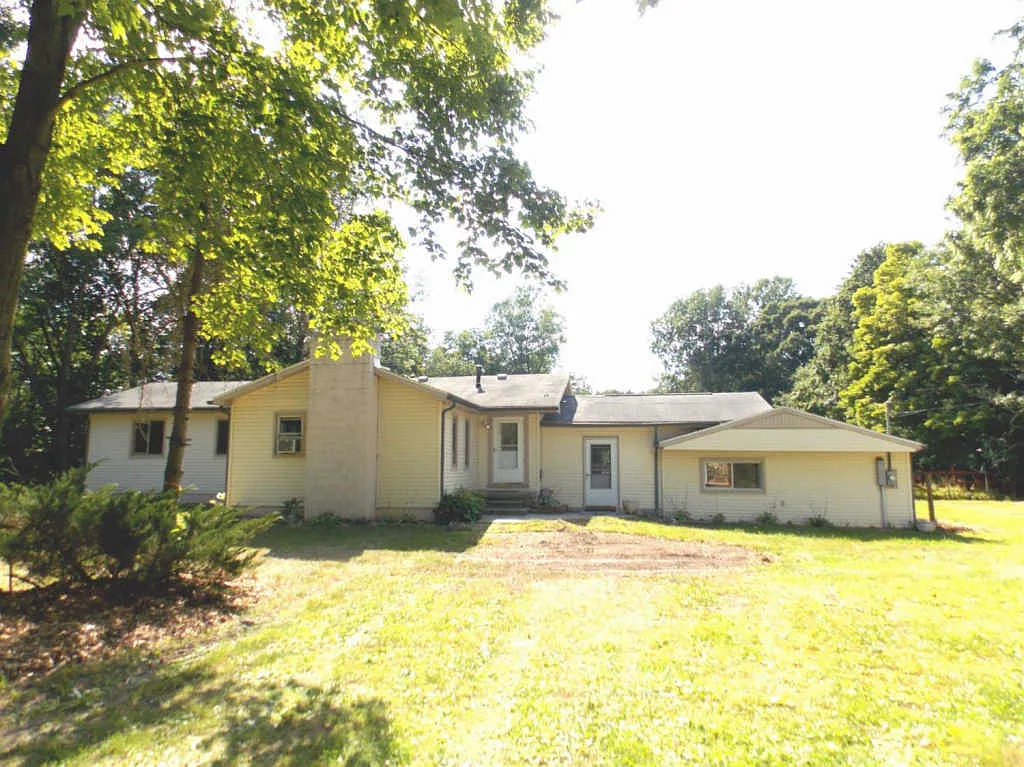 11516 Tuttle Hill Rd photo 1